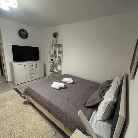 Appartement Sunrise Rebreanu Boekarest